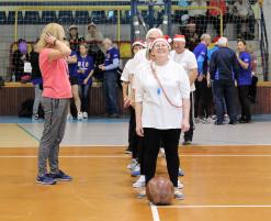 Sportowe mikołajki seniorów