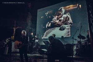 74. rocznica likwidacji tomaszowskiego Getta. Koncert Michała Hochmana  i spektakl „Listy z Getta”