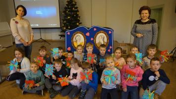 Dzień babci i dziadka - lekcja biblioteczna dla najmłodszych czytelników 